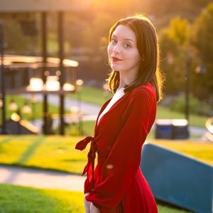 Meet your Posher, Elizabeth